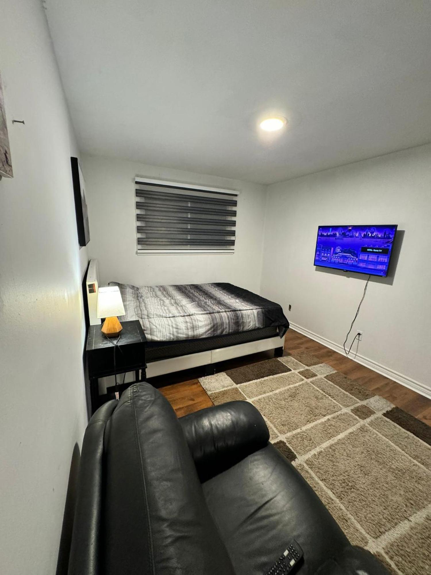 28 Bingham Road Hotel Brampton Eksteriør billede